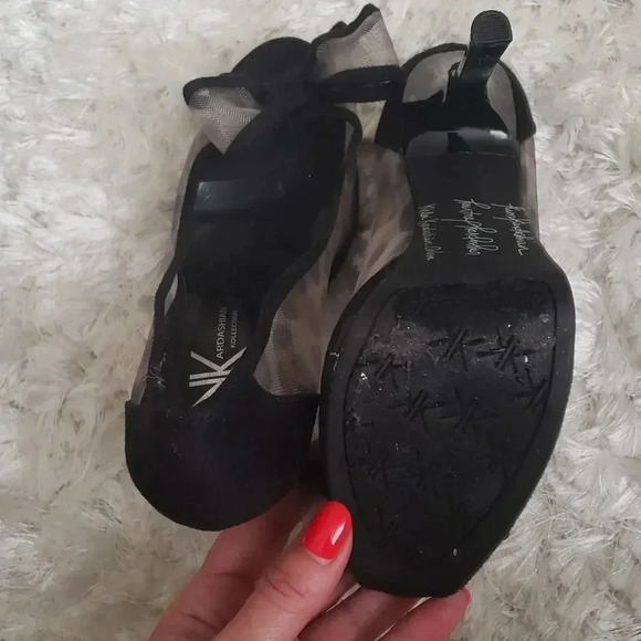 Kardashian kollection pump heels size 6.5 - Picture 4 of 5